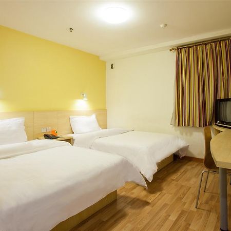 7Days Inn Qingdao Wusi Square Middle Xianggang Road 外观 照片