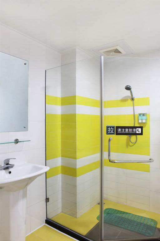 7Days Inn Qingdao Wusi Square Middle Xianggang Road 客房 照片