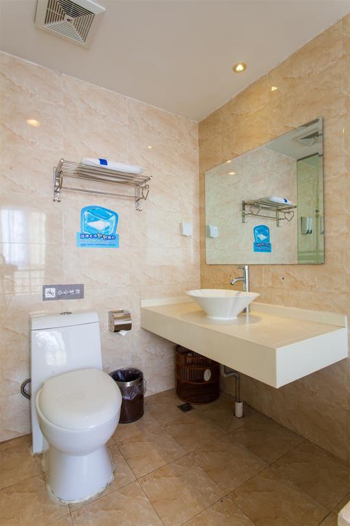 7Days Inn Qingdao Wusi Square Middle Xianggang Road 外观 照片